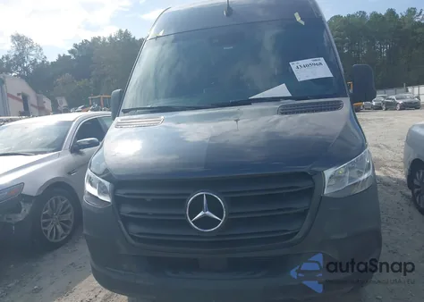 2021 Mercedes-Benz Sprinter 2500 Standard Roof V6 z USA, uszkodzony, nr VIN W1Y4EBHY9MT068645